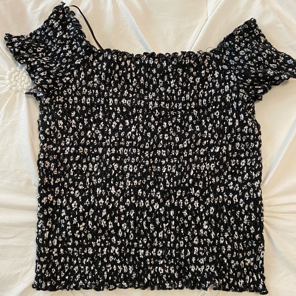 Floral off shoulder crop top